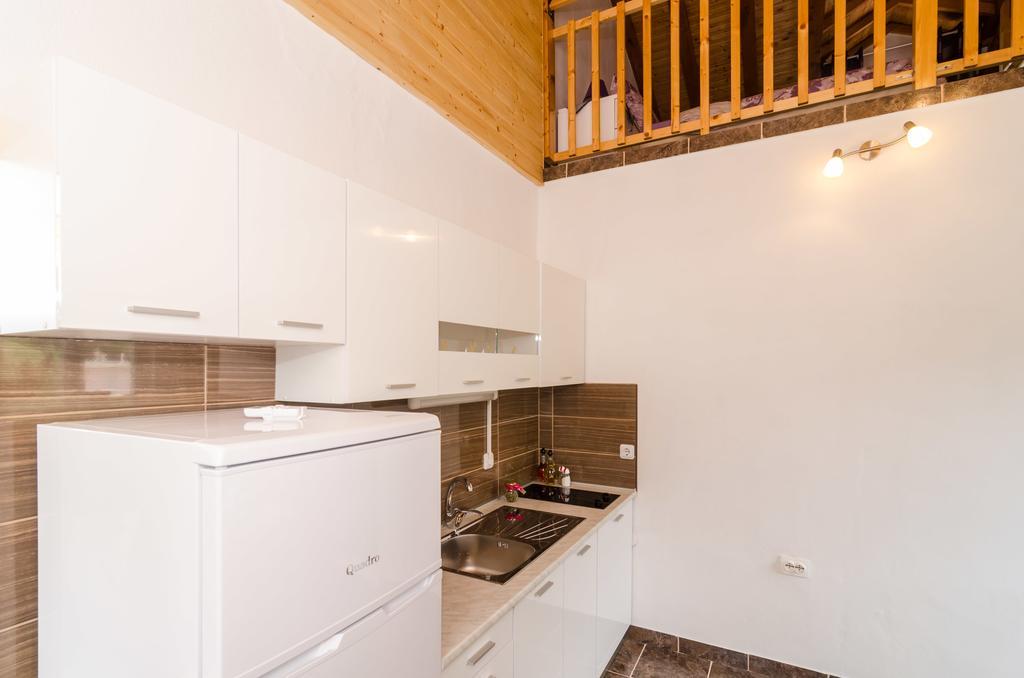 Apartments Leviana Saplunara Luaran gambar