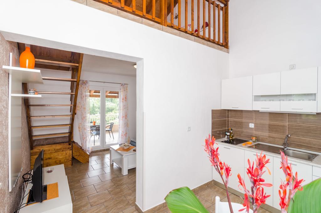 Apartments Leviana Saplunara Luaran gambar