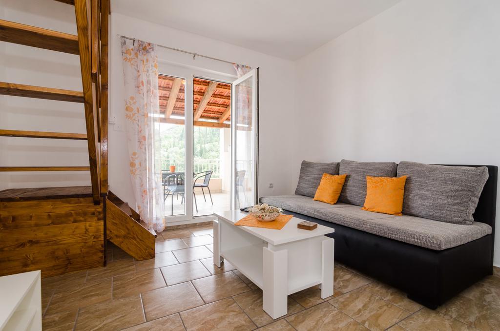 Apartments Leviana Saplunara Luaran gambar
